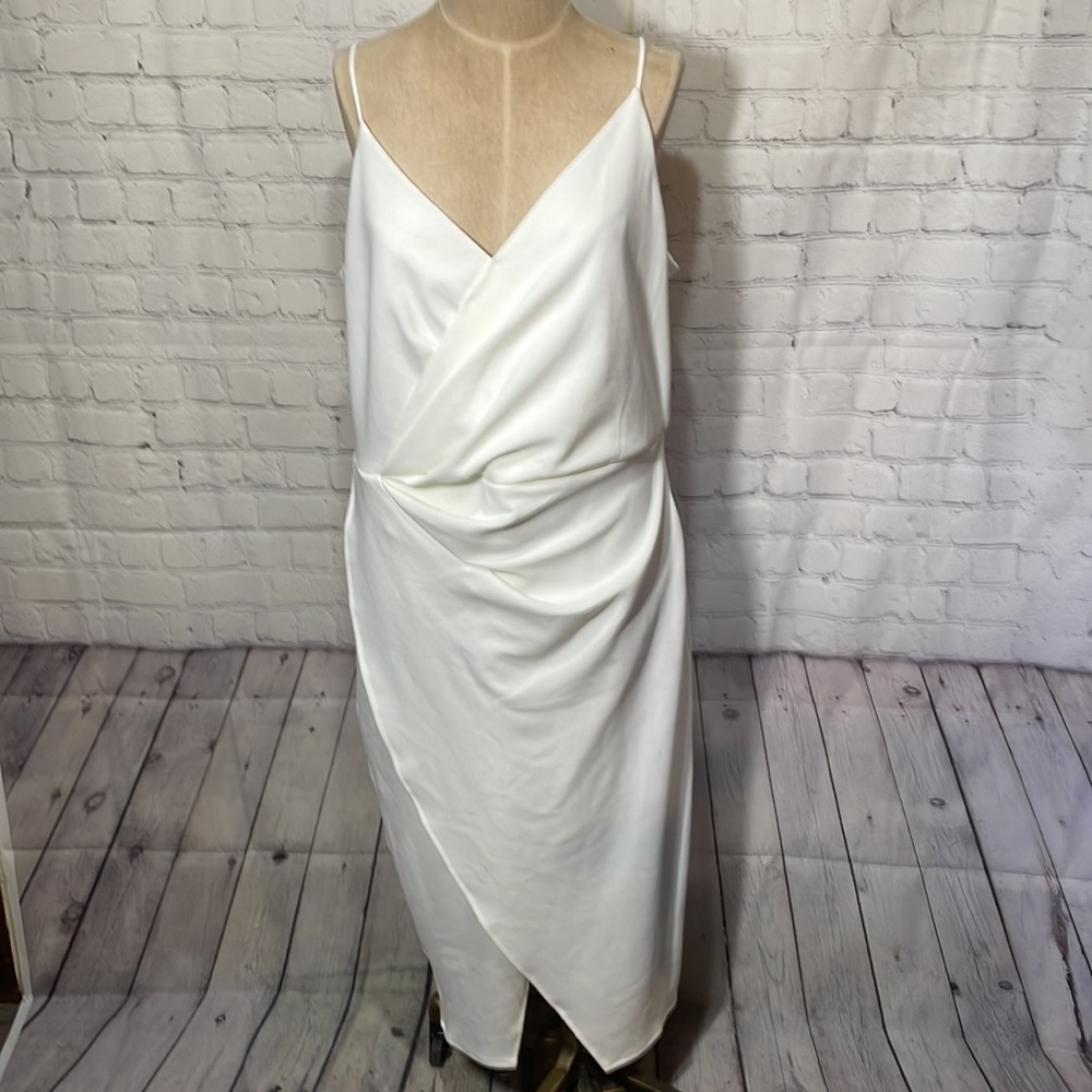 DB Studio Size 16 David's Bridal White Dress
